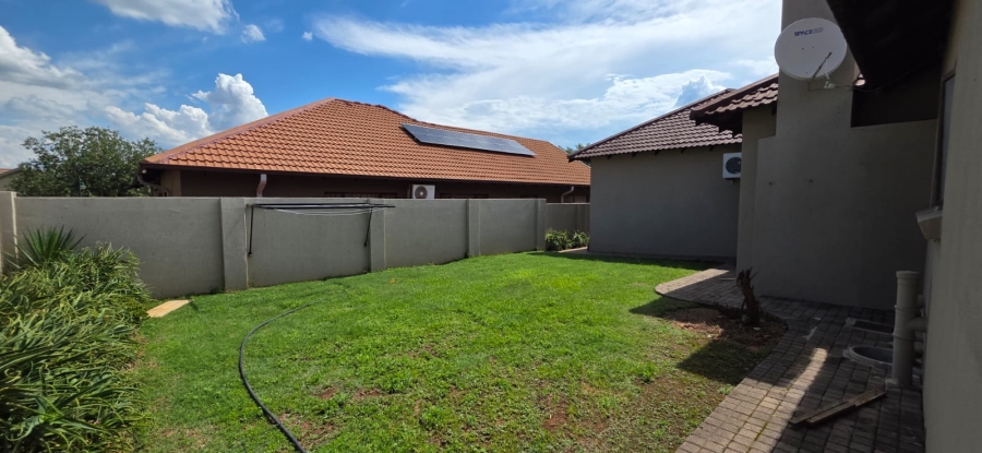 To Let 3 Bedroom Property for Rent in Melodie North West